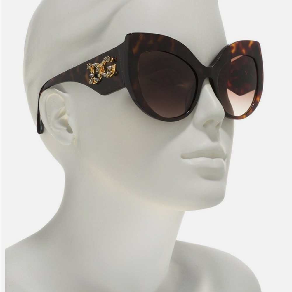 Dolce & Gabbana Cat eye sunglasses